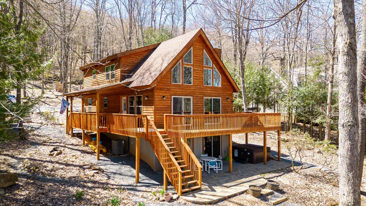 Maplewood Cottage McHenry Exterior photo