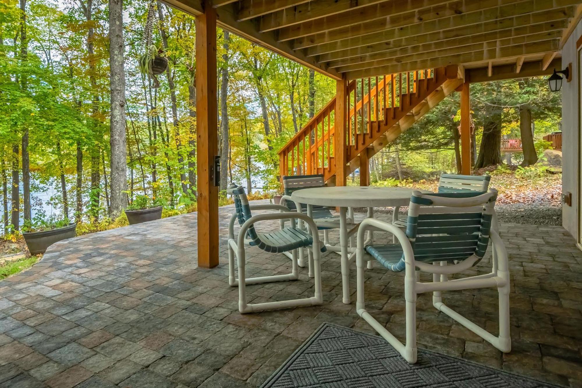 Maplewood Cottage McHenry Exterior photo
