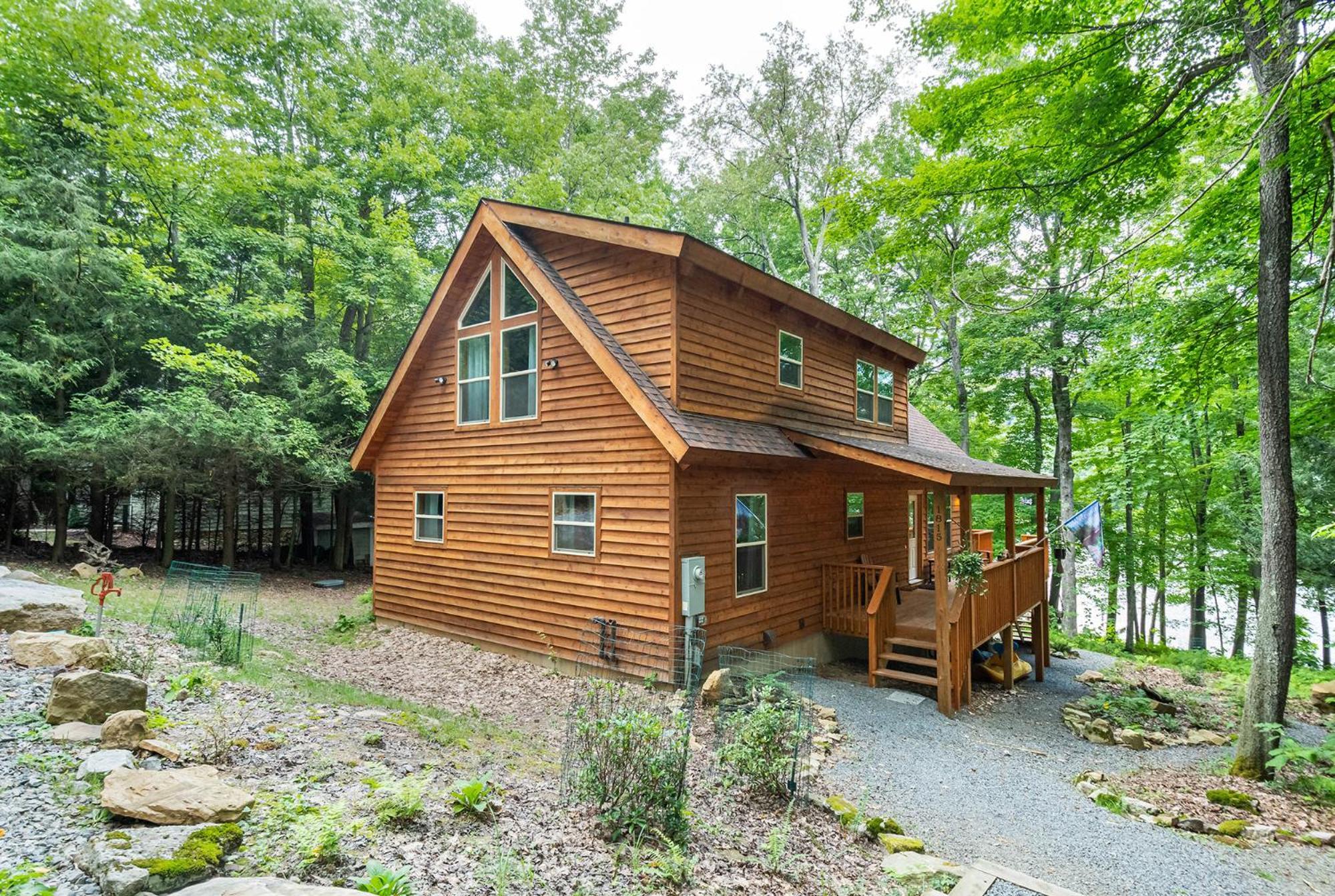 Maplewood Cottage McHenry Exterior photo